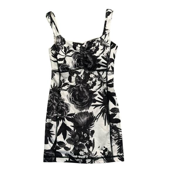 Lululemon‎ Floral Aria Tank Size 2 - Picture 1 of 5
